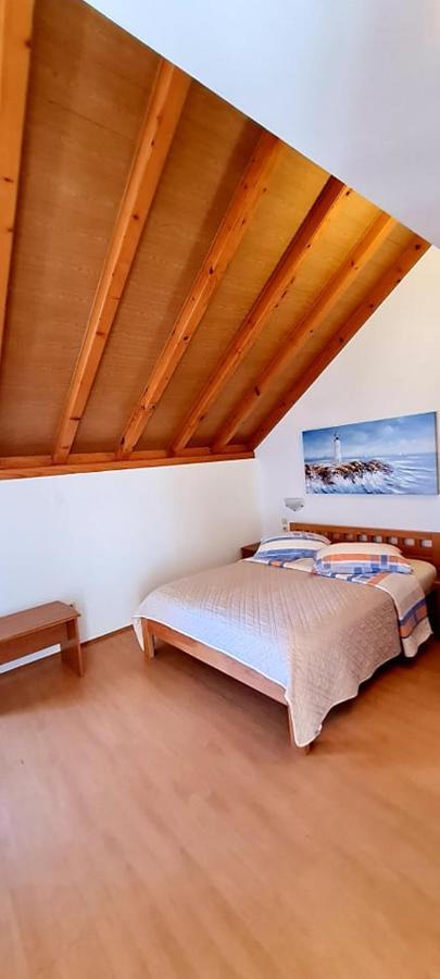 Bed & Breakfast Dionis Vis Bagian luar foto